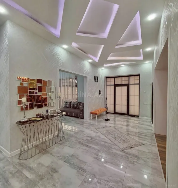 Satılır 4 otaqlı həyət evi 180 m²