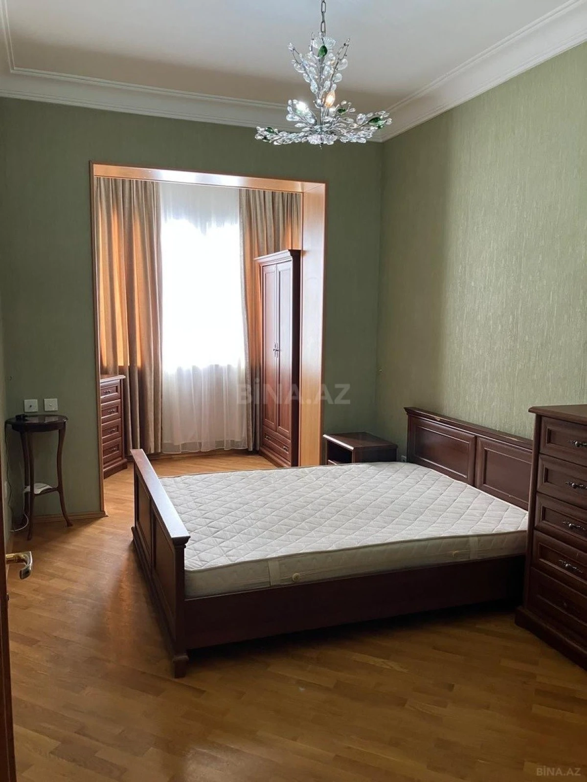 Kirayə verilir 2 otaqlı mənzil 75 m²
