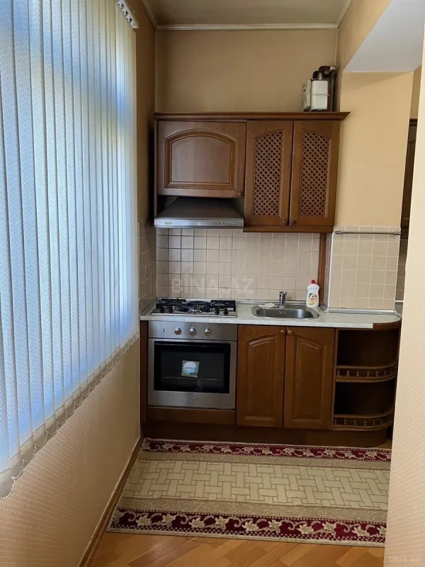 Kirayə verilir 2 otaqlı mənzil 75 m²