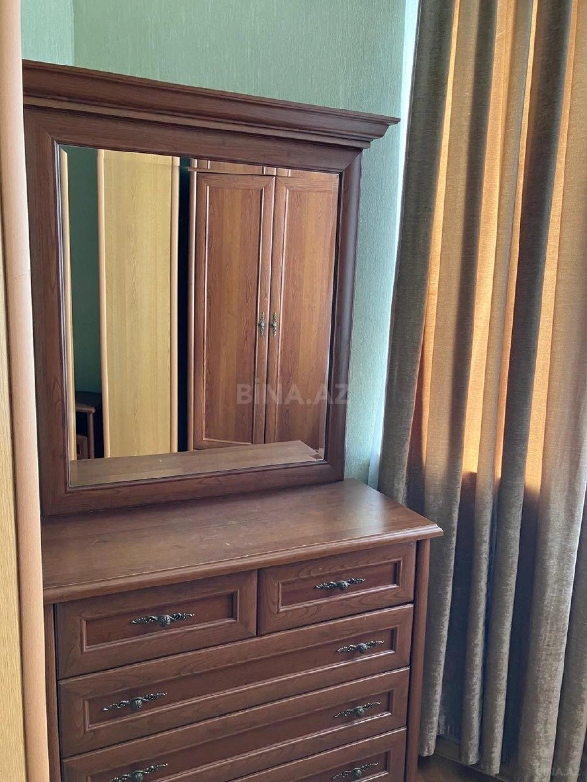 Kirayə verilir 2 otaqlı mənzil 75 m²