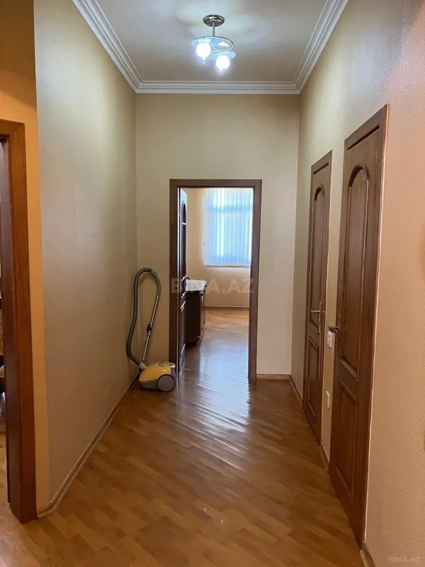 Kirayə verilir 2 otaqlı mənzil 75 m²