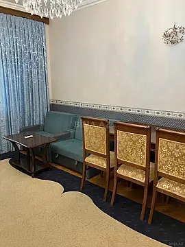 Kirayə verilir 2 otaqlı mənzil 75 m²