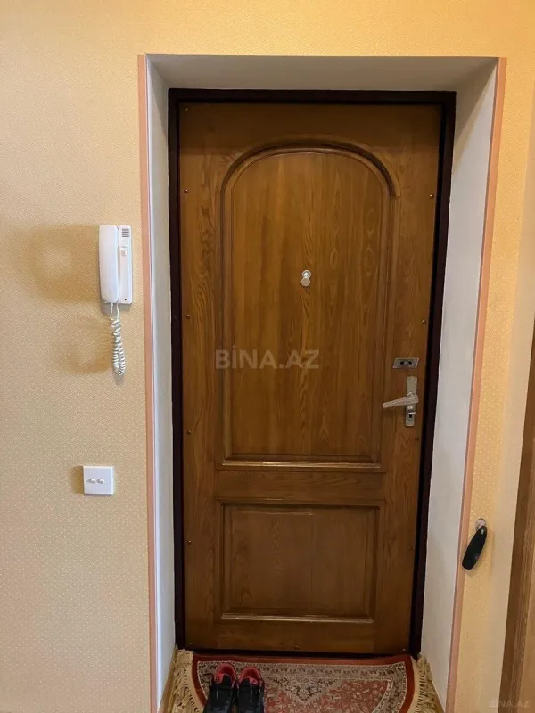 Kirayə verilir 2 otaqlı mənzil 75 m²
