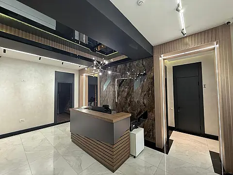 Satılır 4 otaqlı mənzil 231 m²