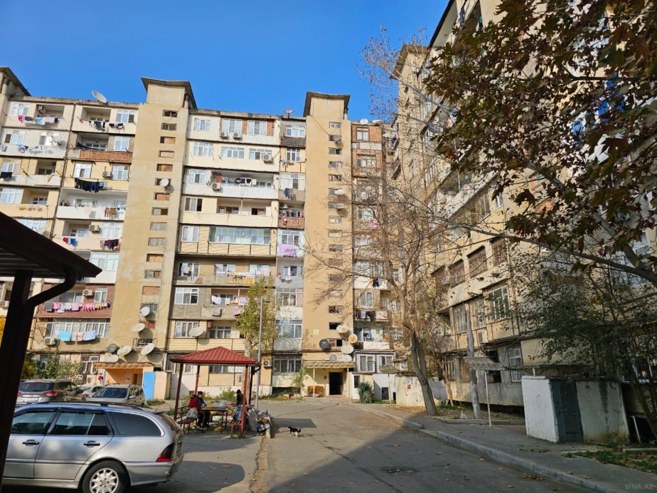 Satılır 2 otaqlı mənzil 60 m²
