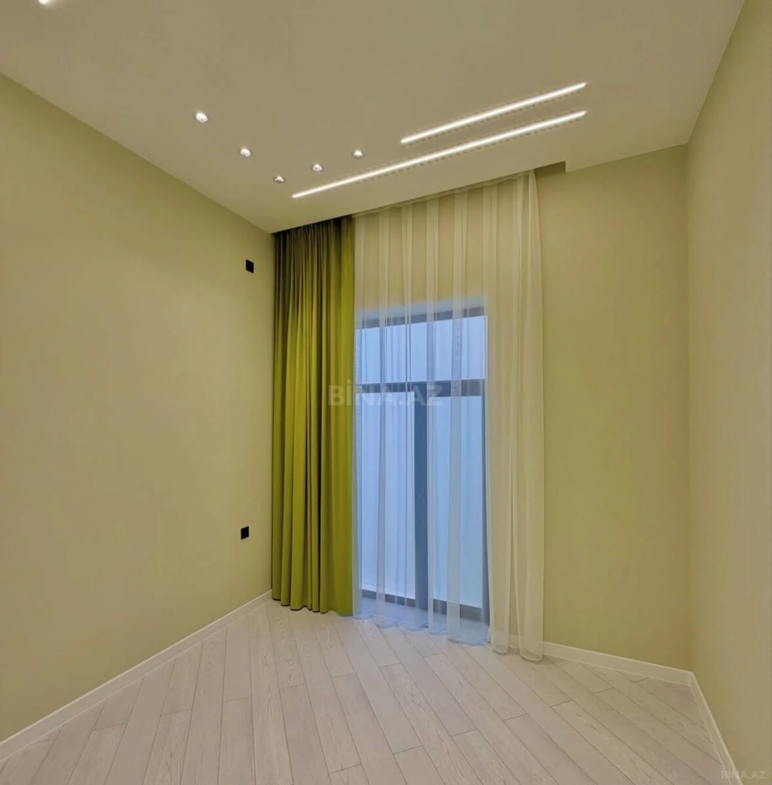 Satılır 4 otaqlı həyət evi 155 m²