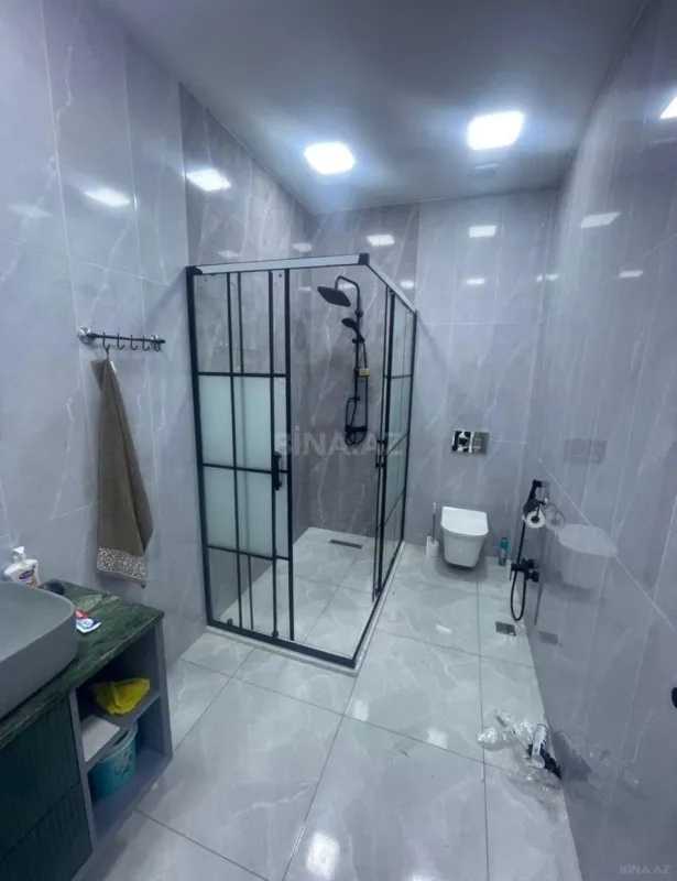 Kirayə verilir 5 otaqlı həyət evi 380 m²