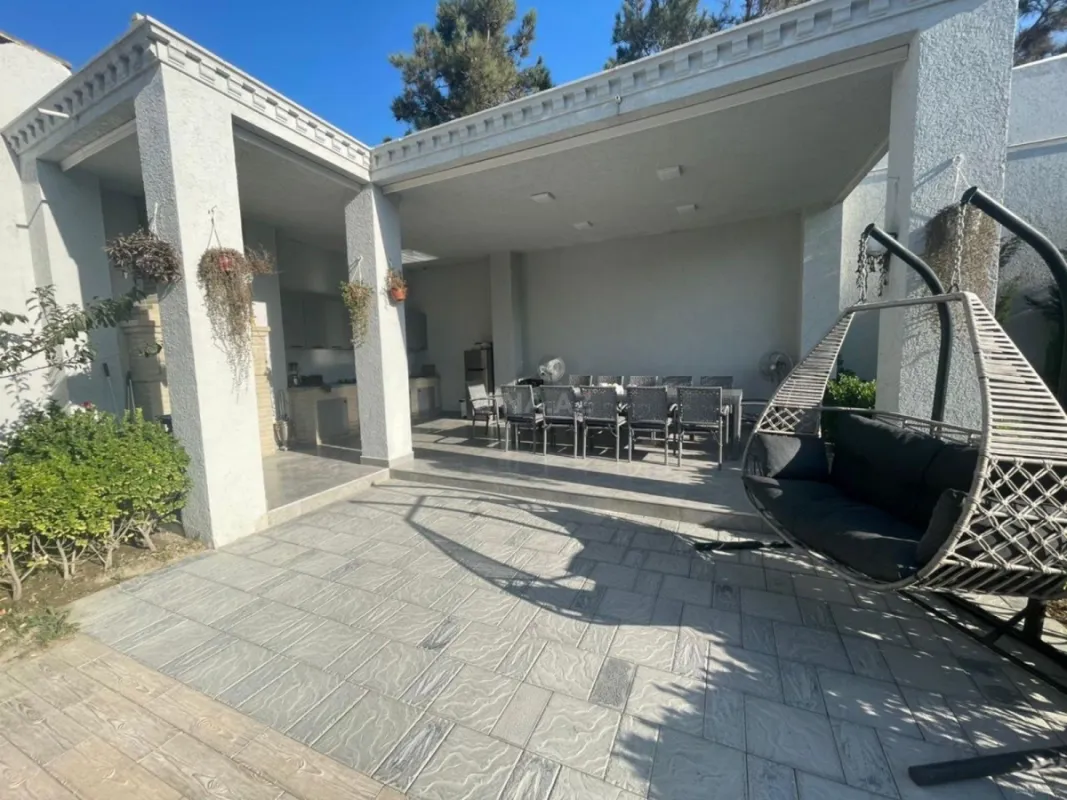 Kirayə verilir 5 otaqlı həyət evi 380 m²