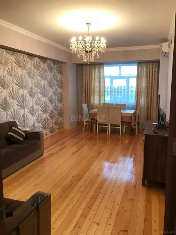 Satılır 2 otaqlı mənzil 74 m²