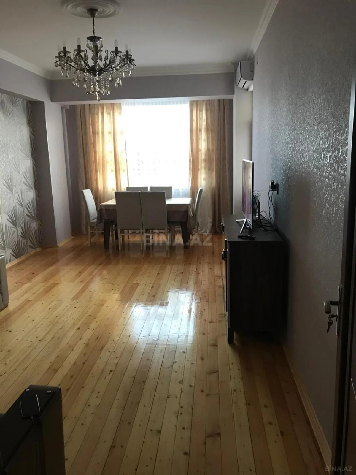 Satılır 2 otaqlı mənzil 74 m²