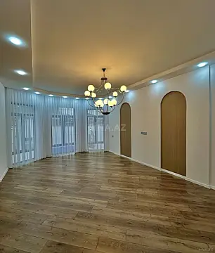 Satılır 5 otaqlı həyət evi 220 m²