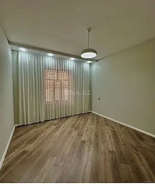 Satılır 5 otaqlı həyət evi 220 m²