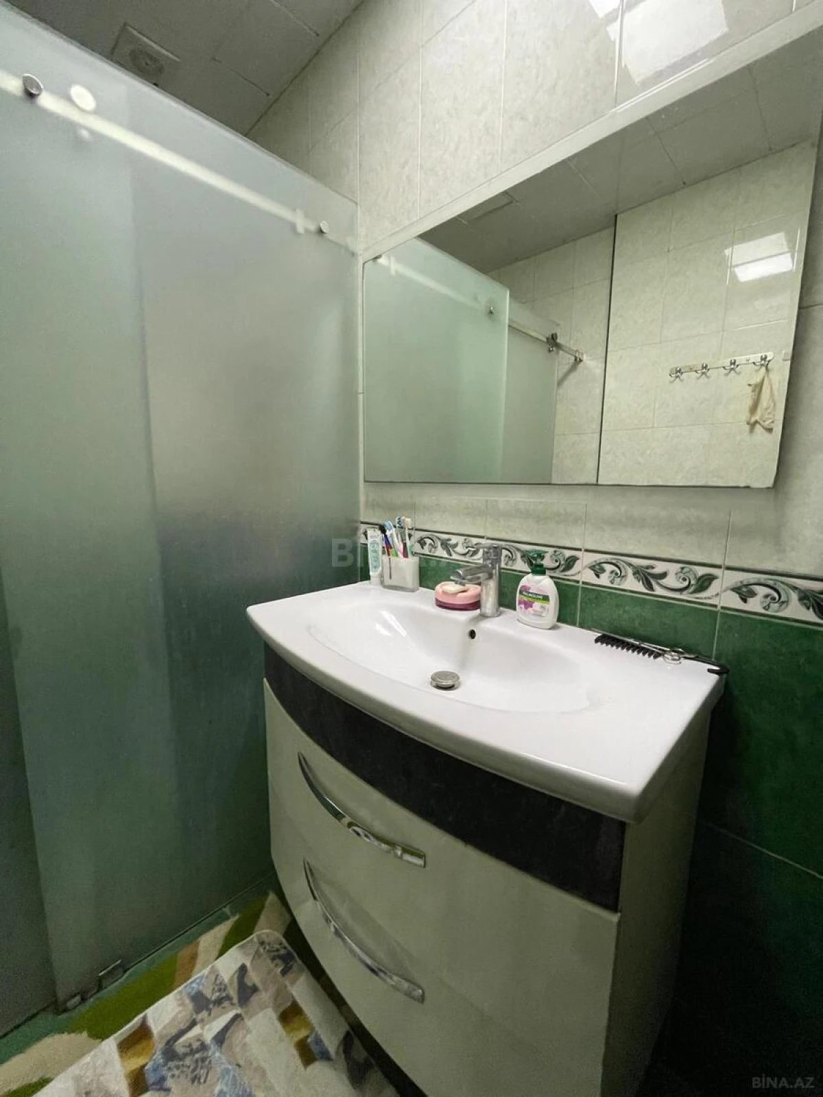 Satılır 2 otaqlı mənzil 90 m²