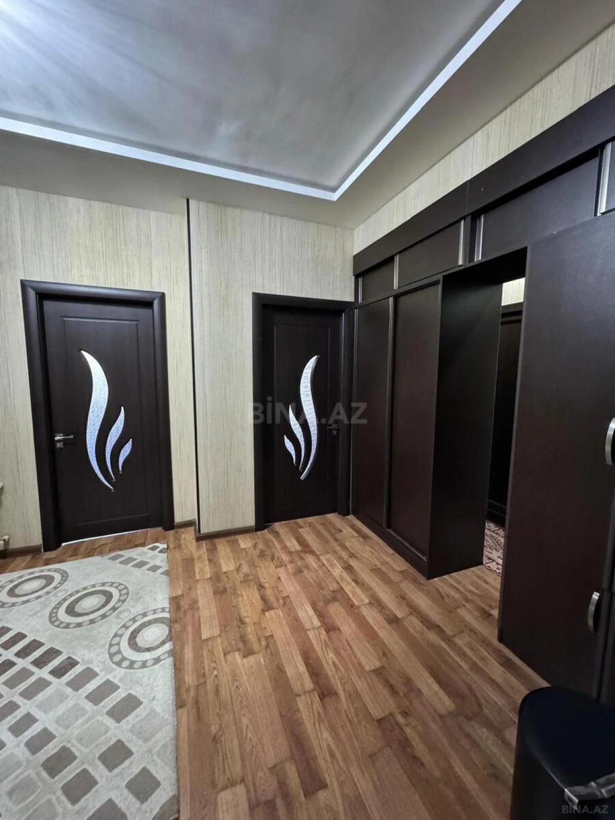 Satılır 2 otaqlı mənzil 90 m²