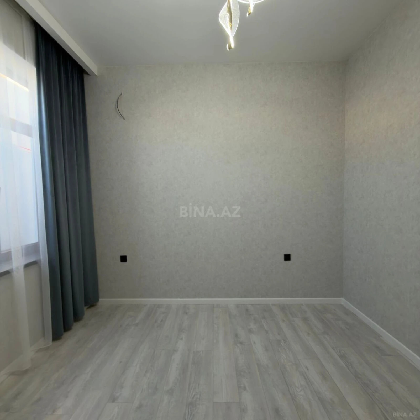 Satılır 4 otaqlı həyət evi 160 m²