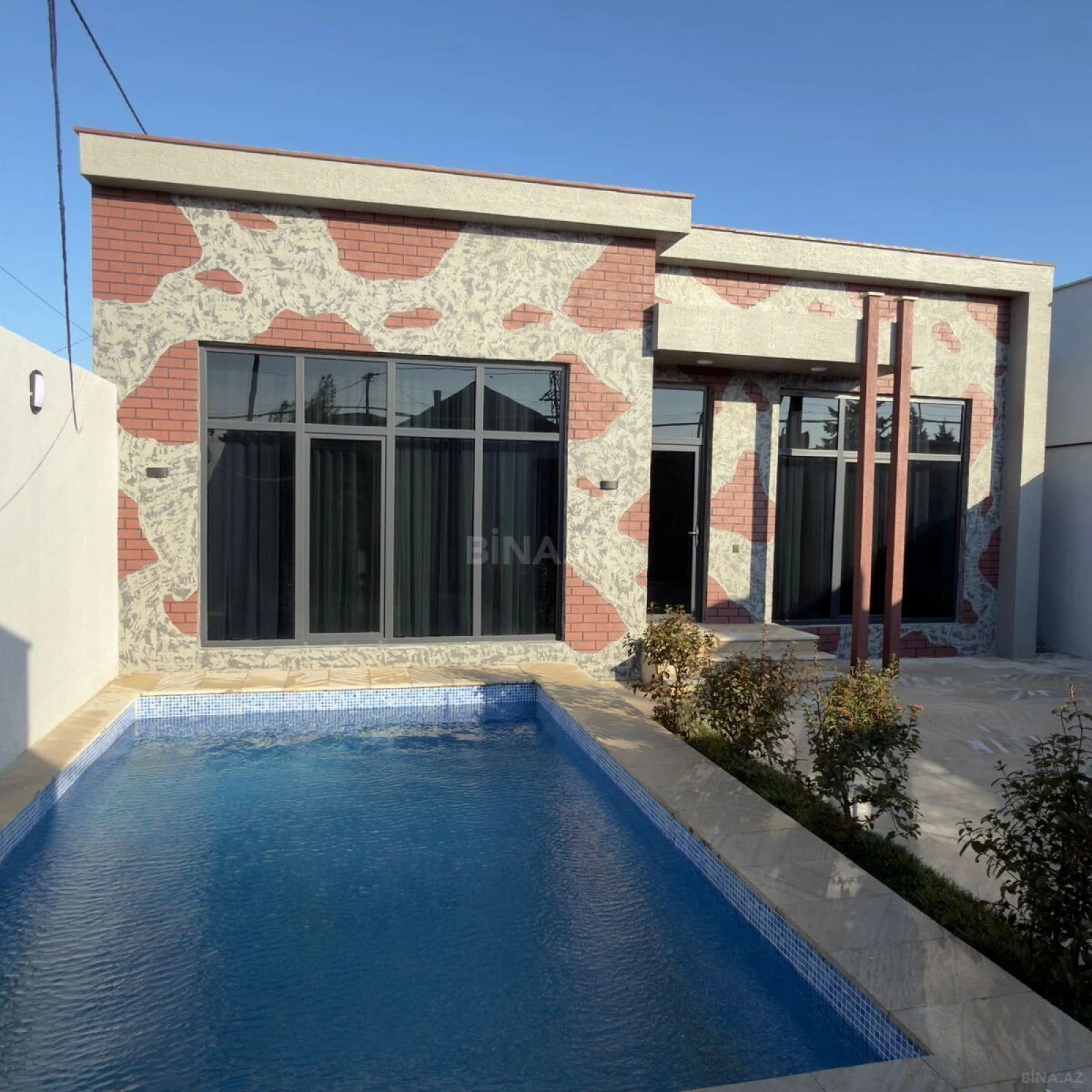 Satılır 4 otaqlı həyət evi 160 m²
