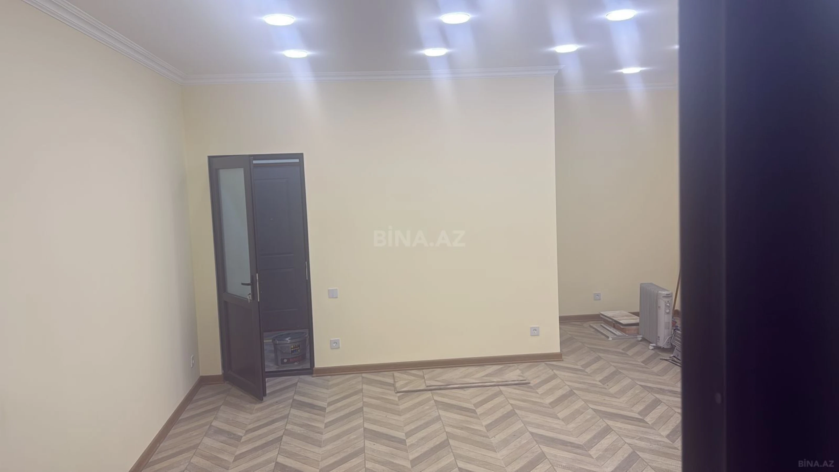 Kirayə verilir 1 otaqlı ofis 36 m²