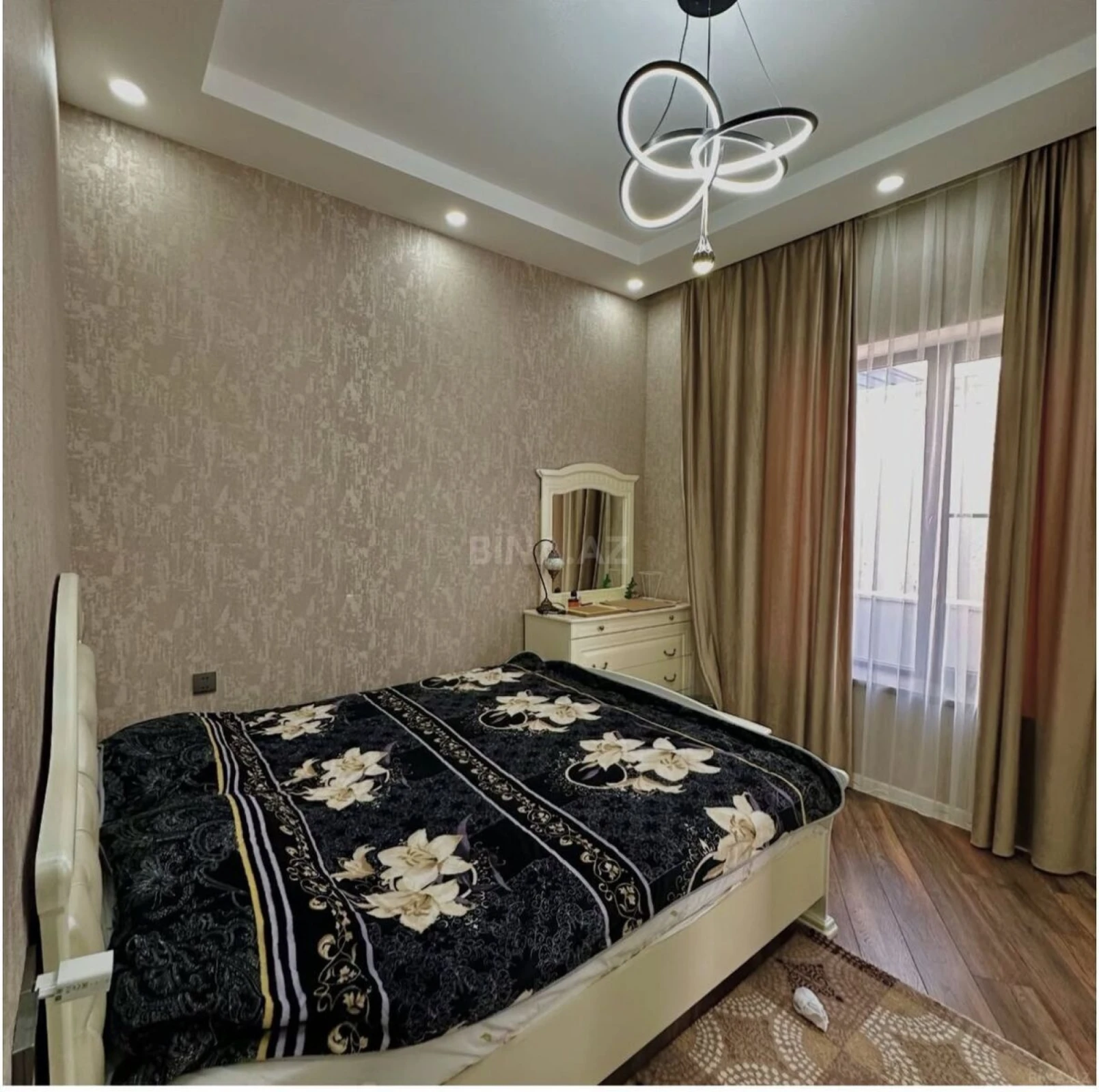 Satılır 4 otaqlı həyət evi 170 m²