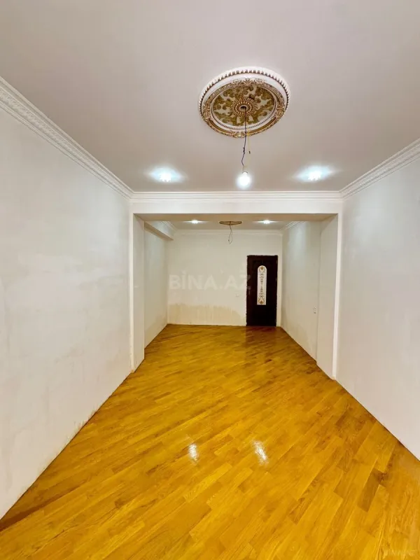 Satılır 3 otaqlı mənzil 120 m²