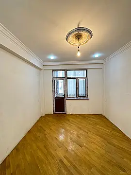 Satılır 3 otaqlı mənzil 120 m²