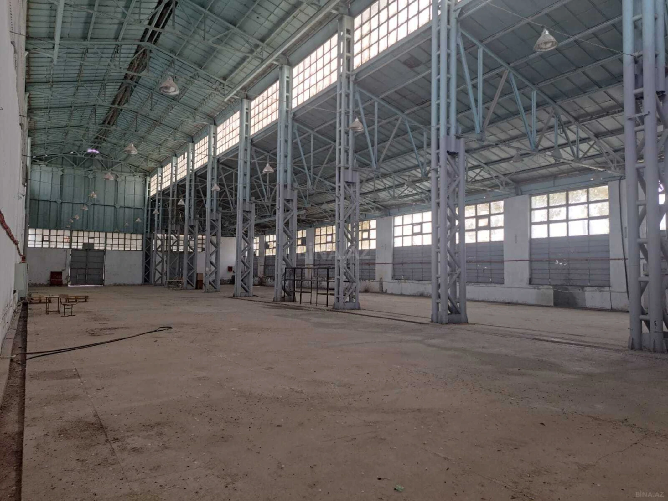 Kirayə verilir obyekt 1800 m²