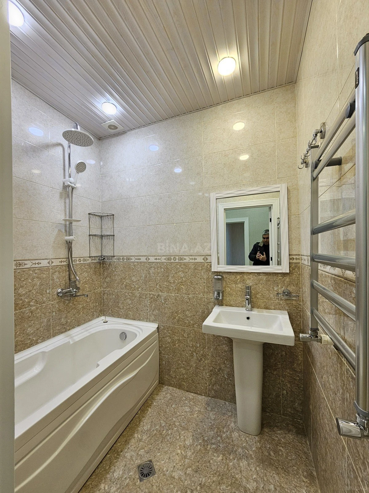Satılır 3 otaqlı mənzil 72 m²