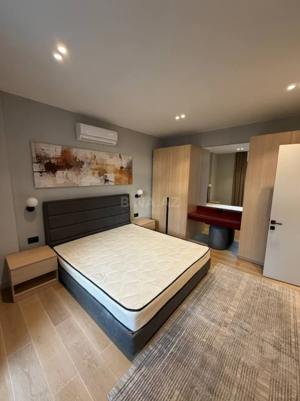 Kirayə verilir 2 otaqlı mənzil 80 m²