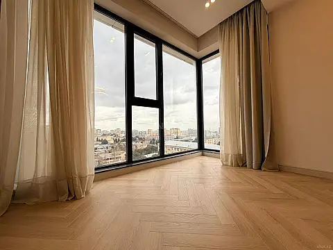 Satılır 2 otaqlı mənzil 76 m²