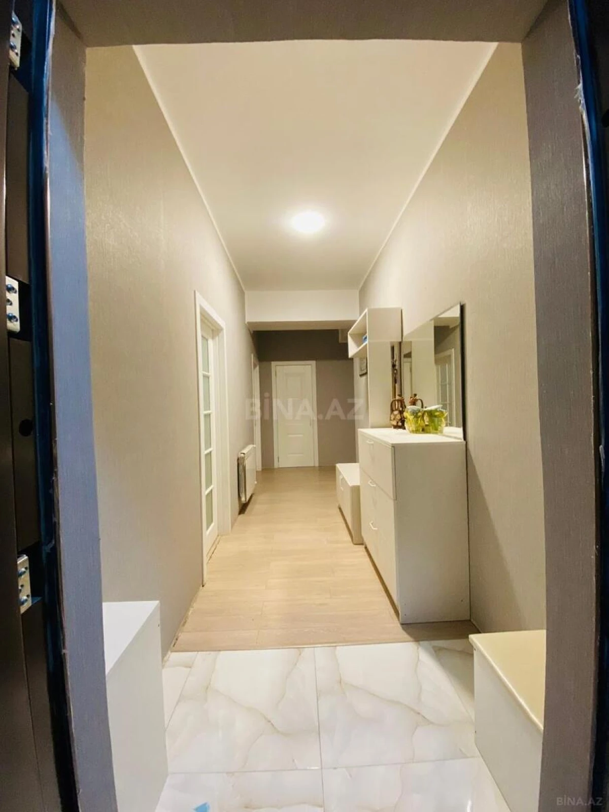 Satılır 3 otaqlı mənzil 115 m²