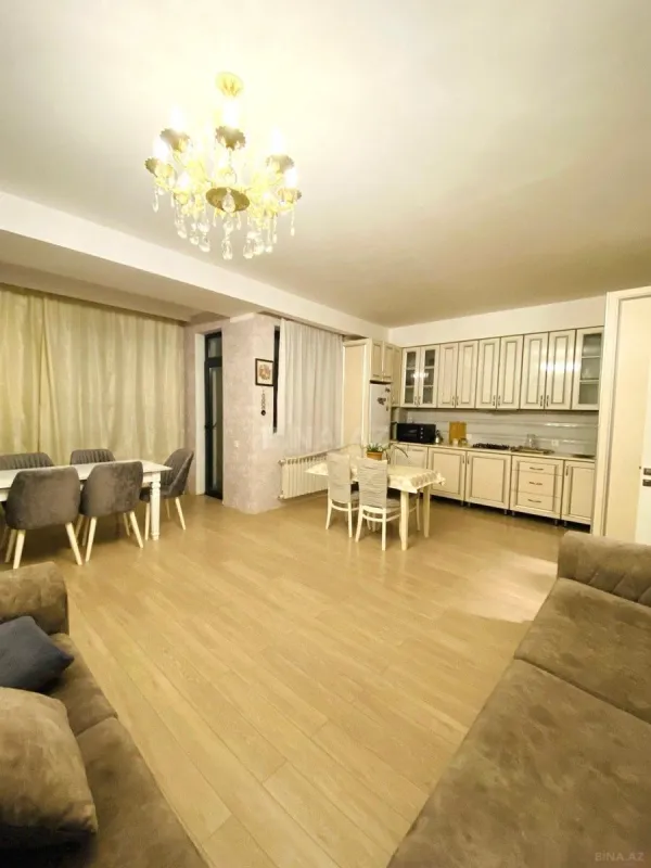 Satılır 3 otaqlı mənzil 115 m²