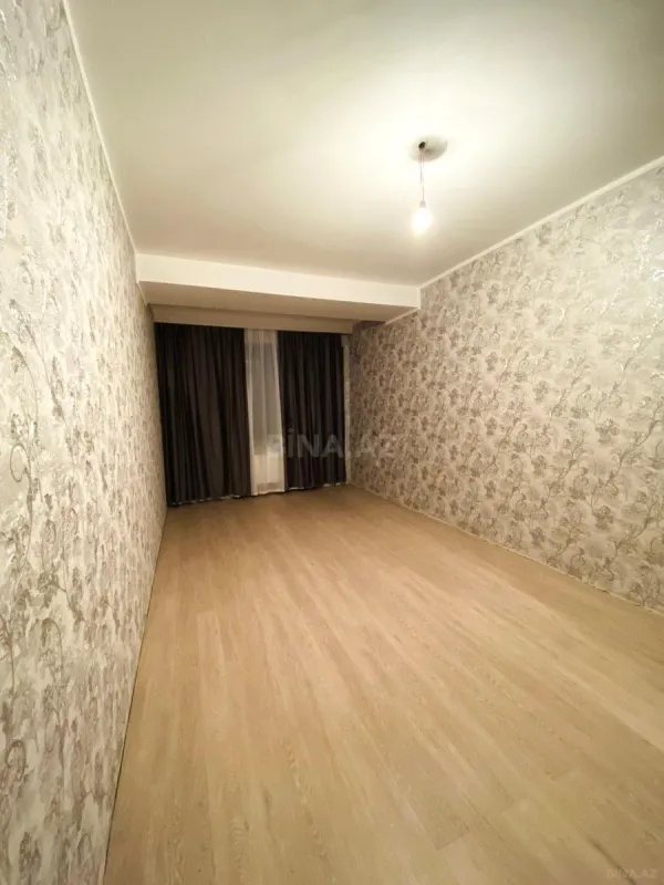 Satılır 3 otaqlı mənzil 115 m²