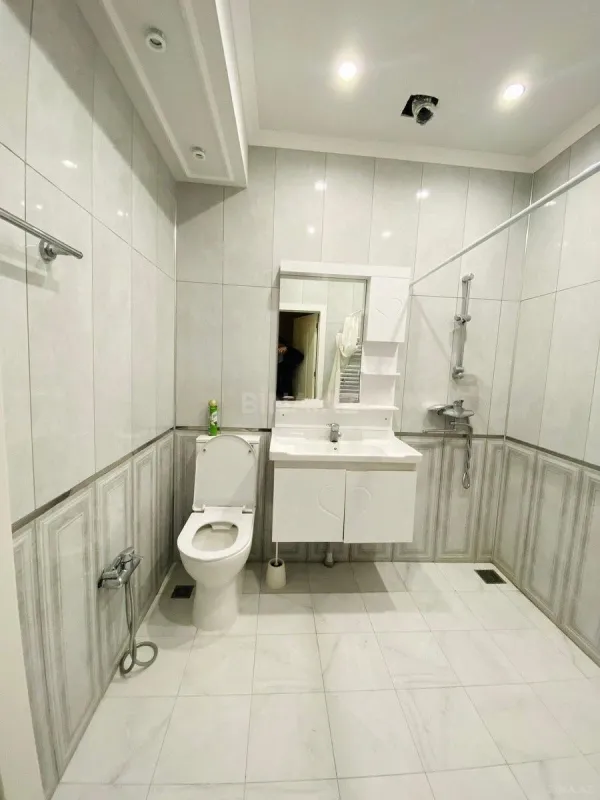Satılır 3 otaqlı mənzil 115 m²