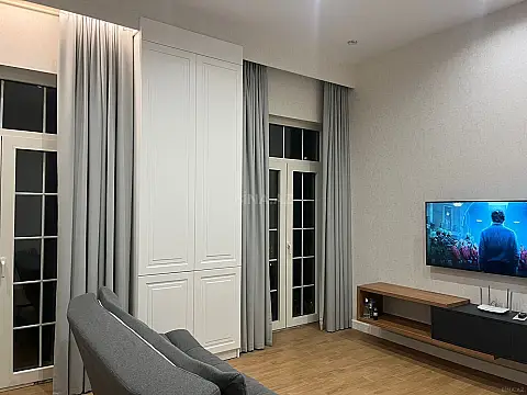 Kirayə verilir 2 otaqlı mənzil 50 m²