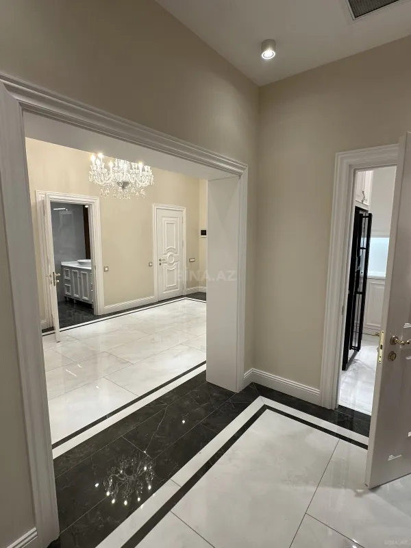 Kirayə verilir 4 otaqlı mənzil 180 m²