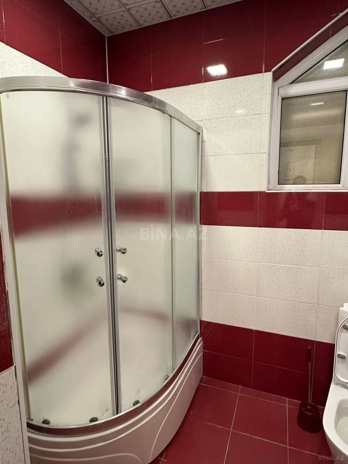 Kirayə verilir 2 otaqlı mənzil 80 m²