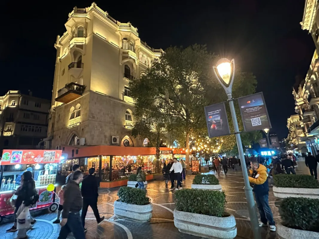 Kirayə verilir 2 otaqlı mənzil 80 m²