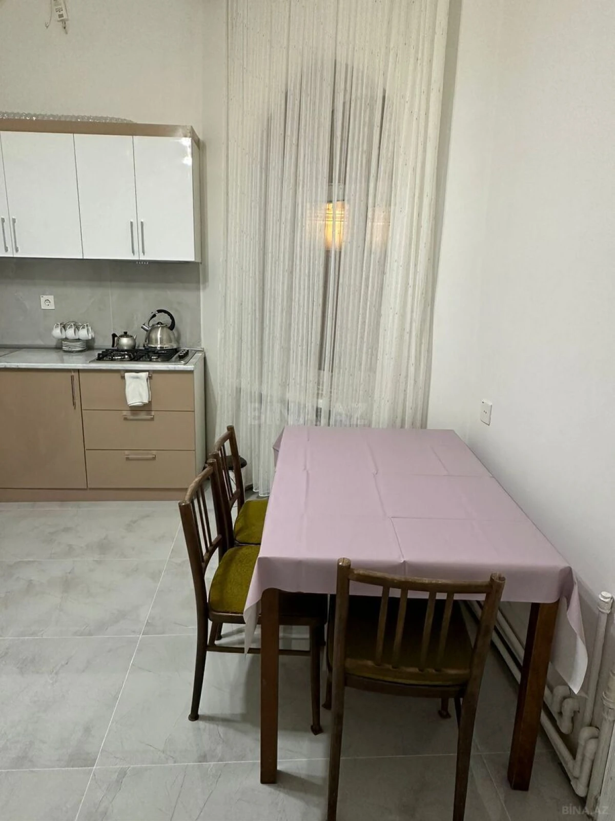 Kirayə verilir 2 otaqlı mənzil 80 m²