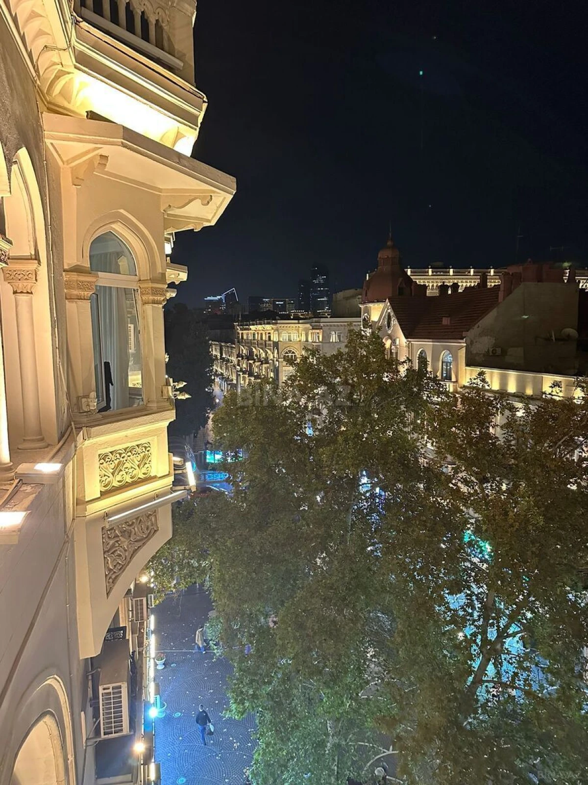 Kirayə verilir 2 otaqlı mənzil 80 m²