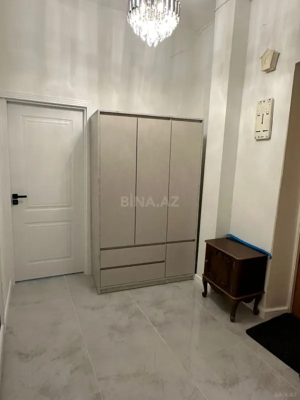 Kirayə verilir 2 otaqlı mənzil 80 m²