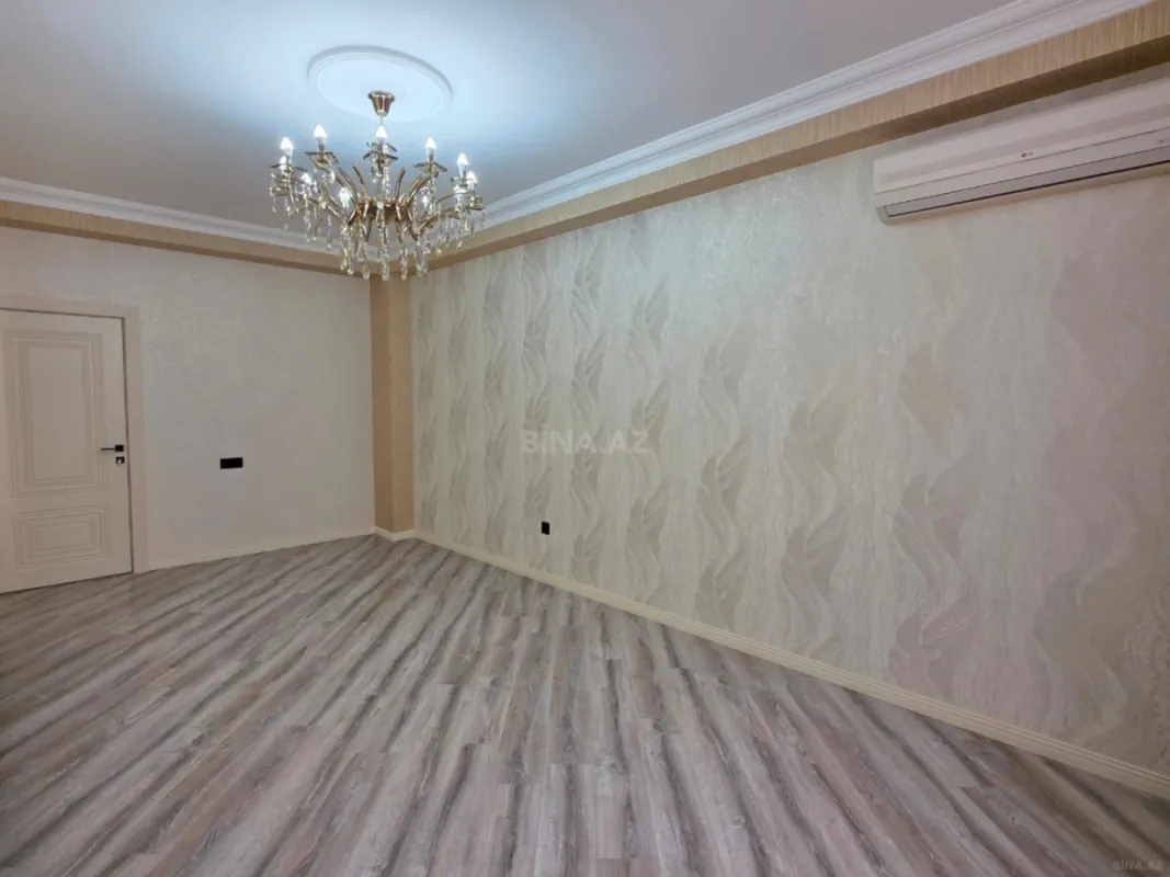 Satılır 3 otaqlı mənzil 98 m²