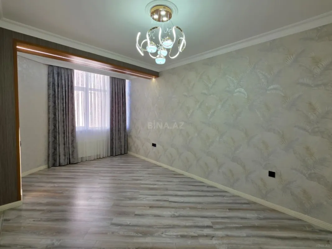 Satılır 3 otaqlı mənzil 98 m²