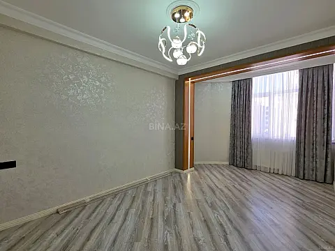 Satılır 3 otaqlı mənzil 98 m²