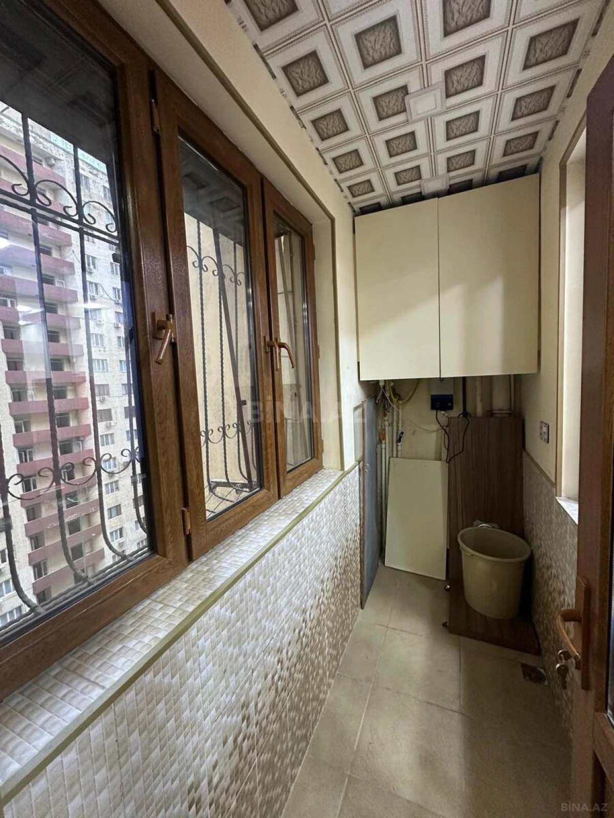 Satılır 3 otaqlı mənzil 135 m²