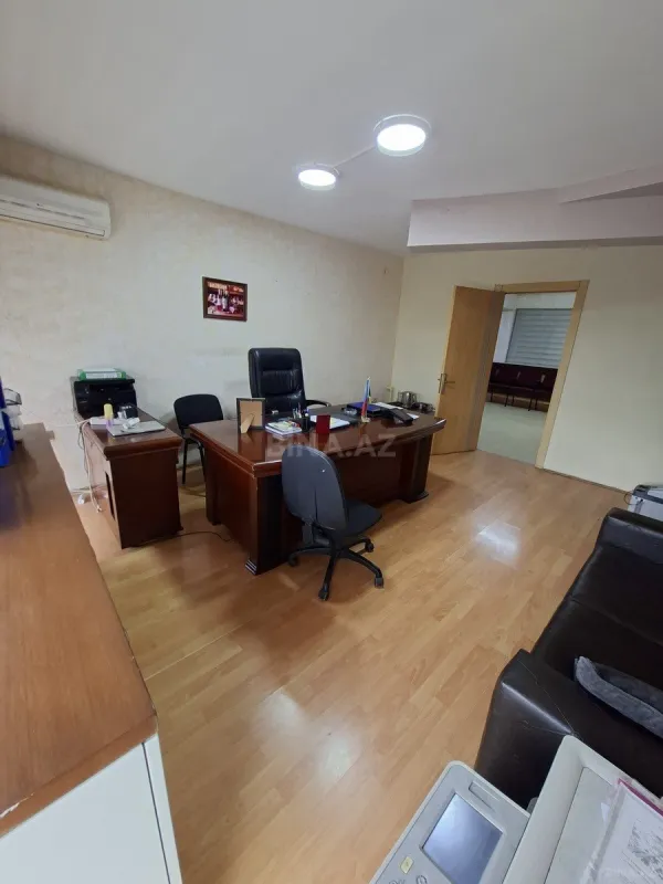 Kirayə verilir 1 otaqlı ofis 30 m²