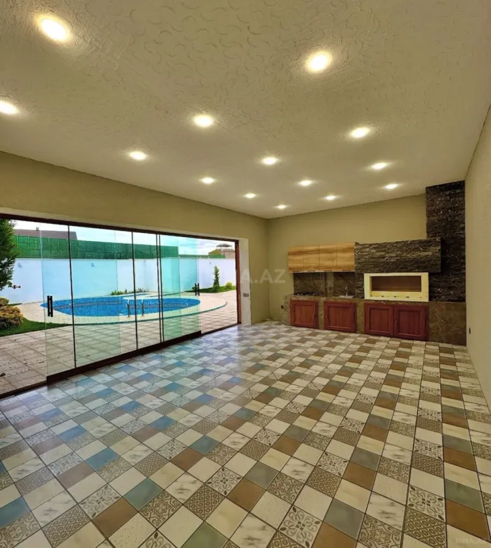 Satılır 6 otaqlı həyət evi 210 m²