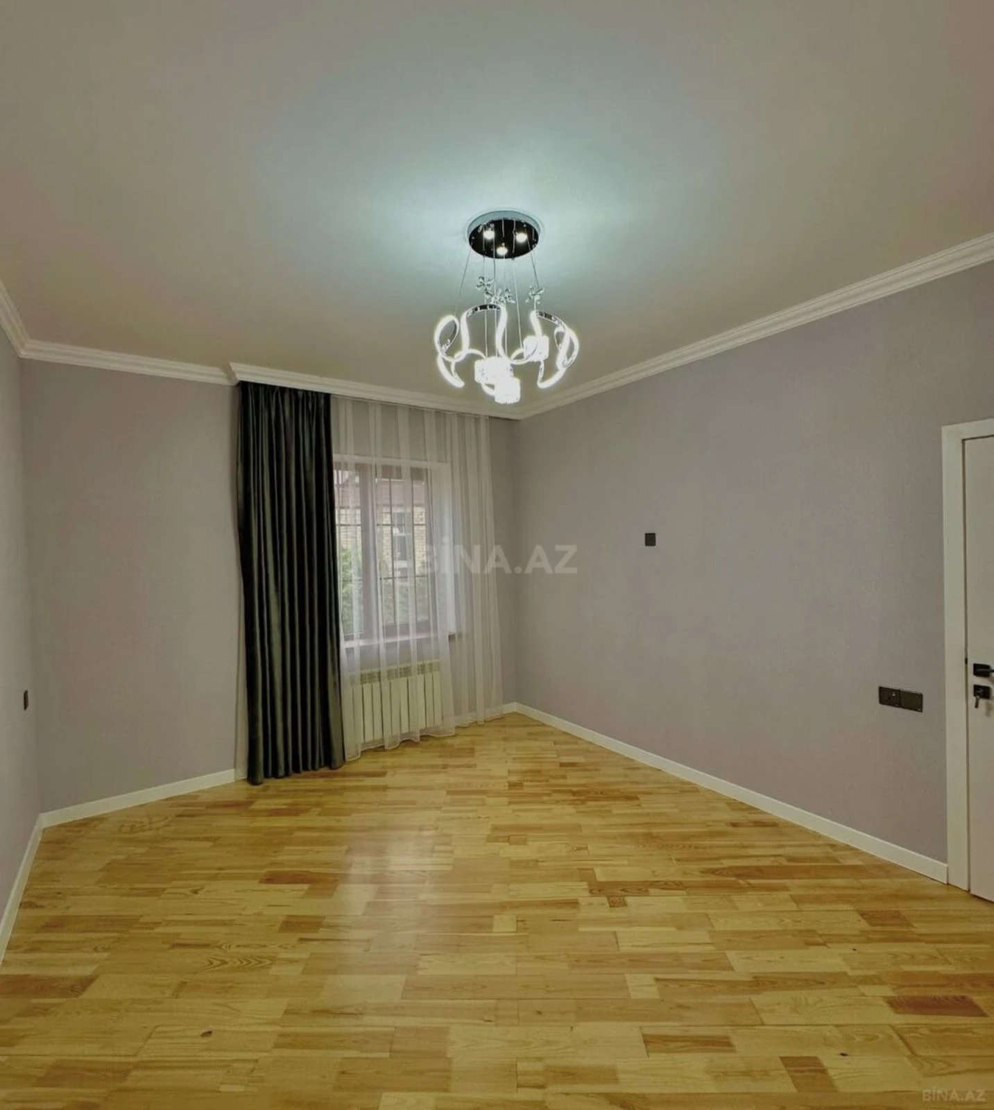 Satılır 6 otaqlı həyət evi 210 m²