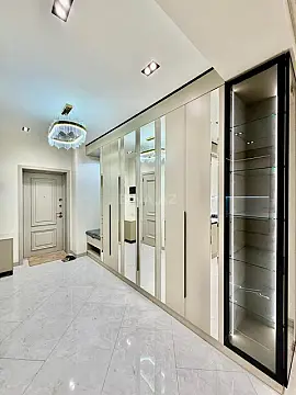 Satılır 3 otaqlı mənzil 108 m²