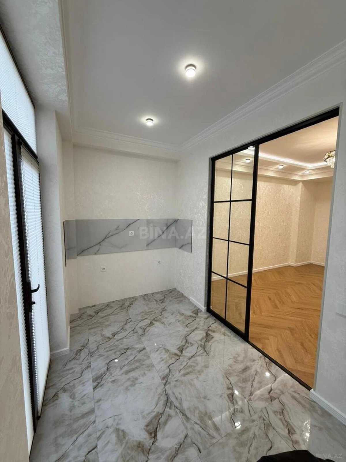 Satılır 2 otaqlı mənzil 65 m²