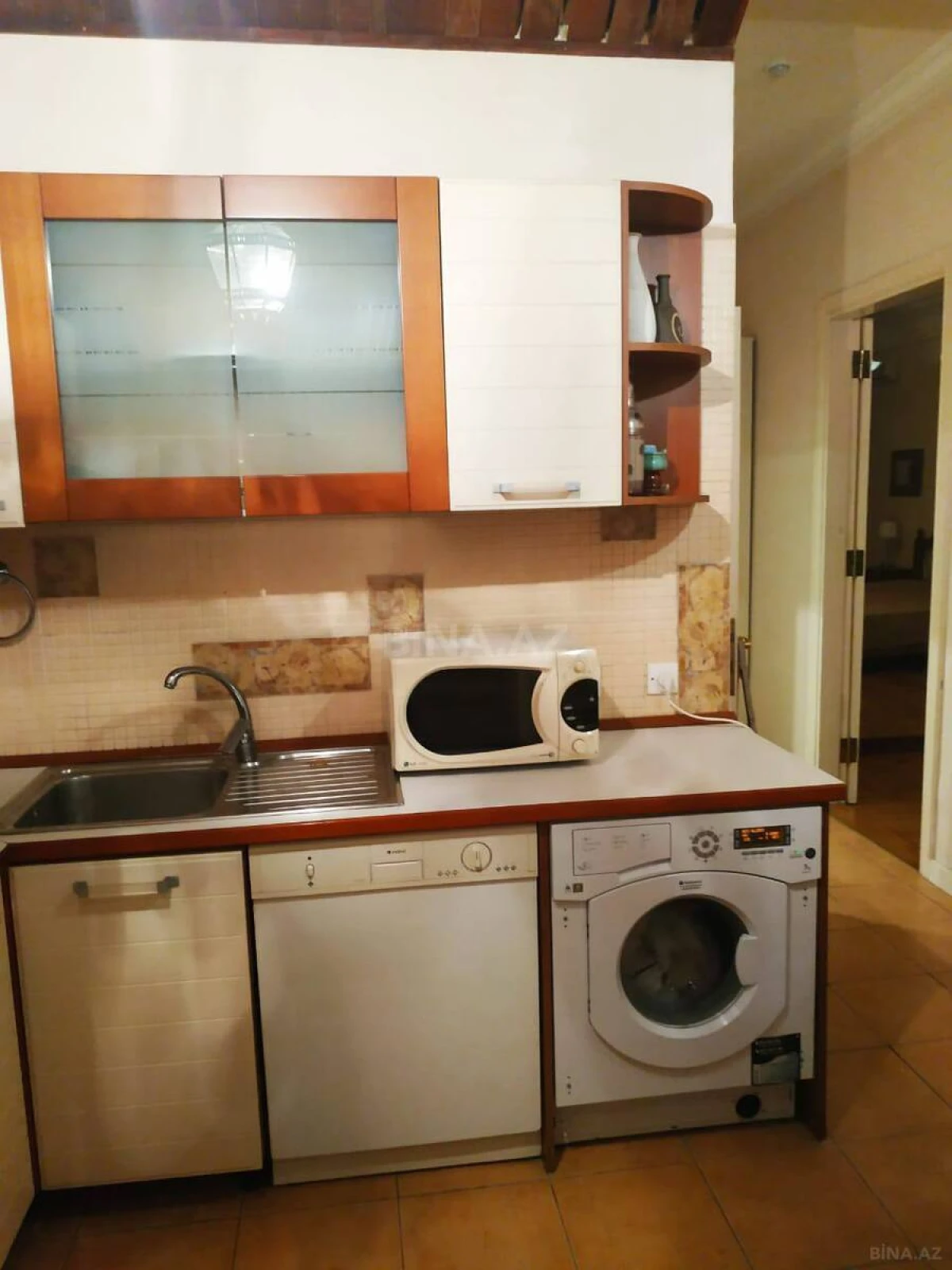 Kirayə verilir 3 otaqlı mənzil 120 m²
