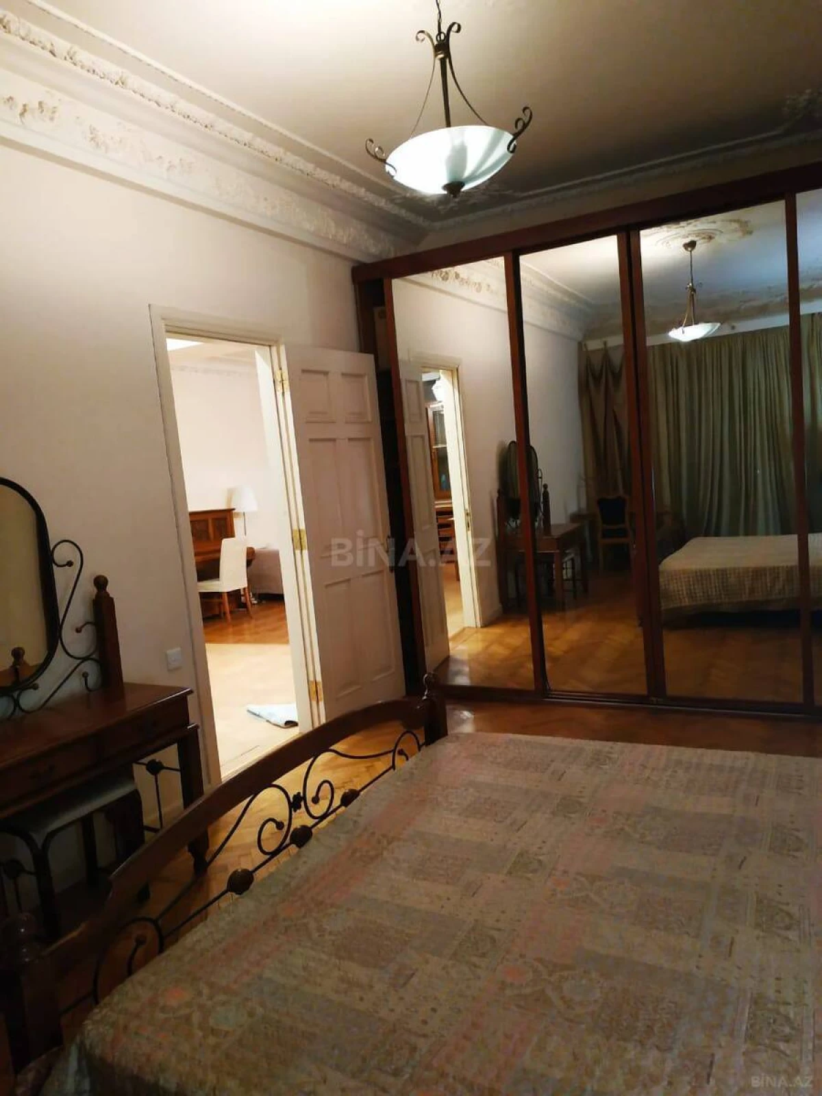 Kirayə verilir 3 otaqlı mənzil 120 m²